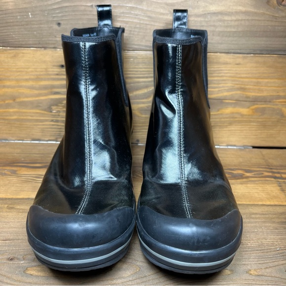 Dansko Vail Black Rain Boot Chelsea Patent Shiny Finish - Picture 2 of 7